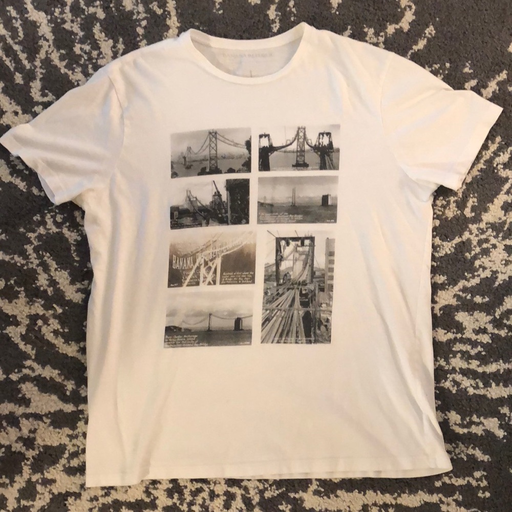 Banana Republic men’s T-shirt